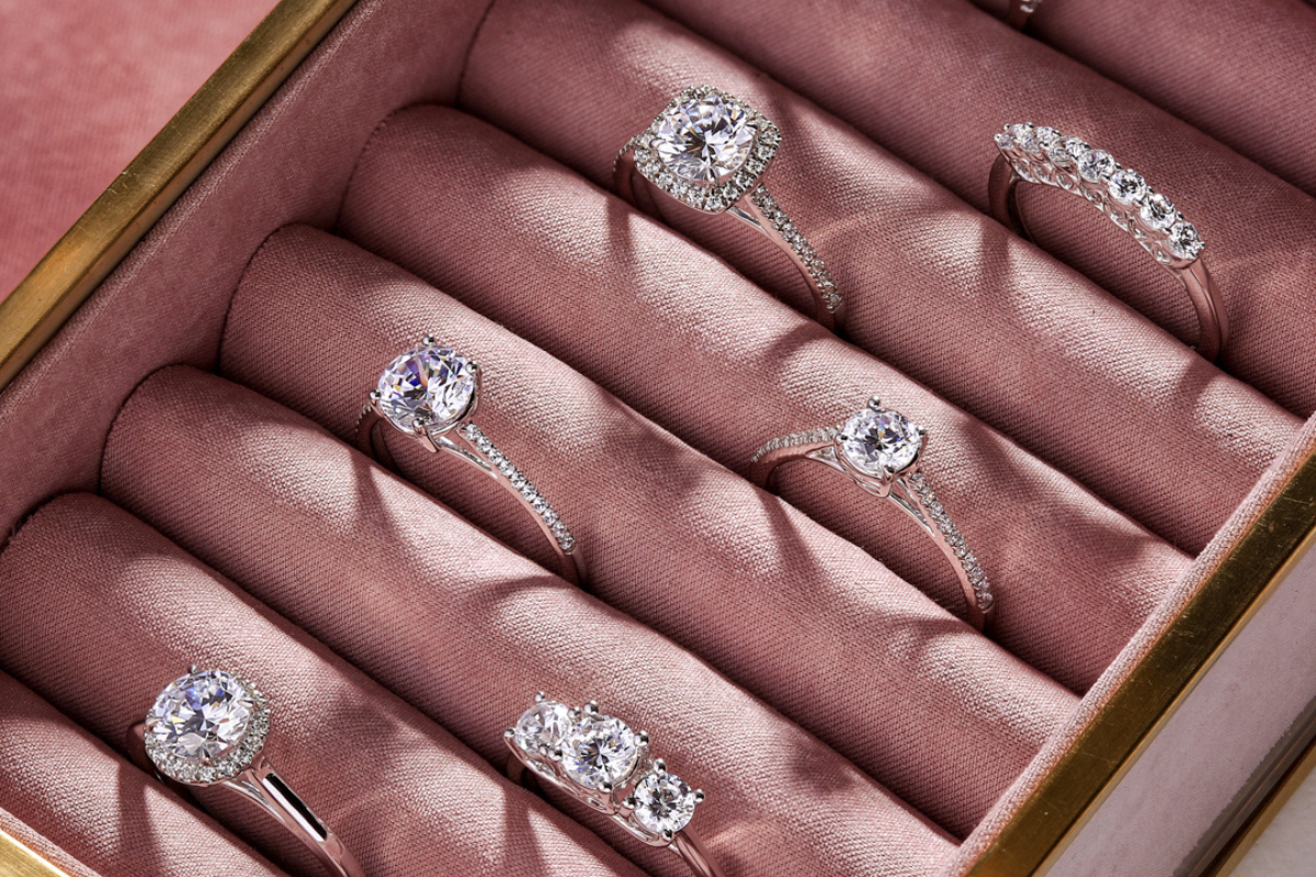 Looking To Buy Engagement Rings In The UK?