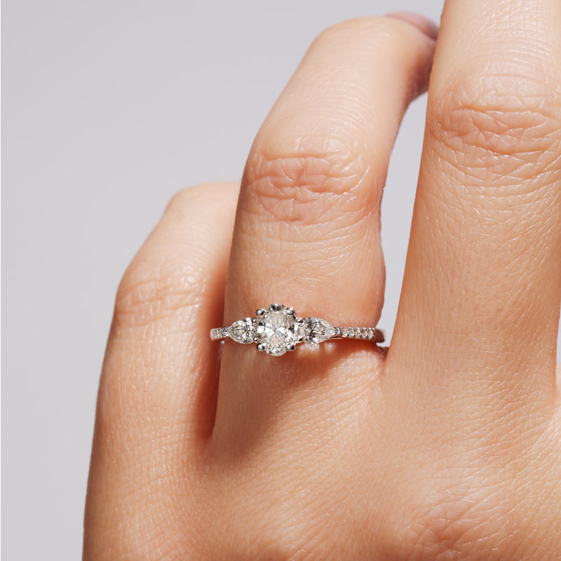 Alissa | 9ct White Gold 0.75ct tw Lab Grown Diamond Engagement Ring
