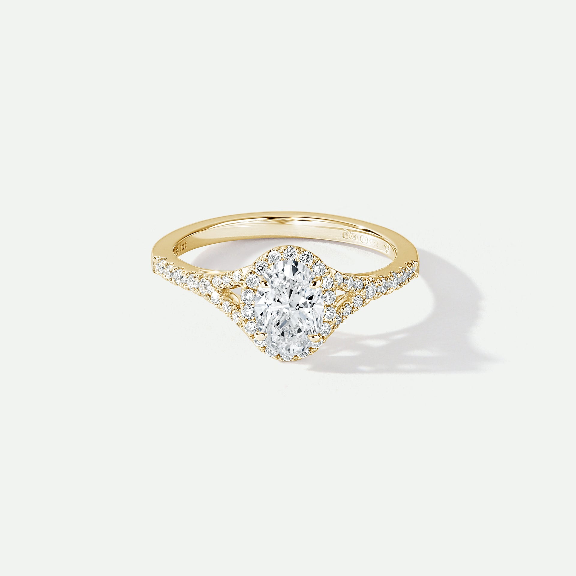 Chloe | 18ct Yellow Gold 1ct tw Oval Lab Grown Diamond Ring