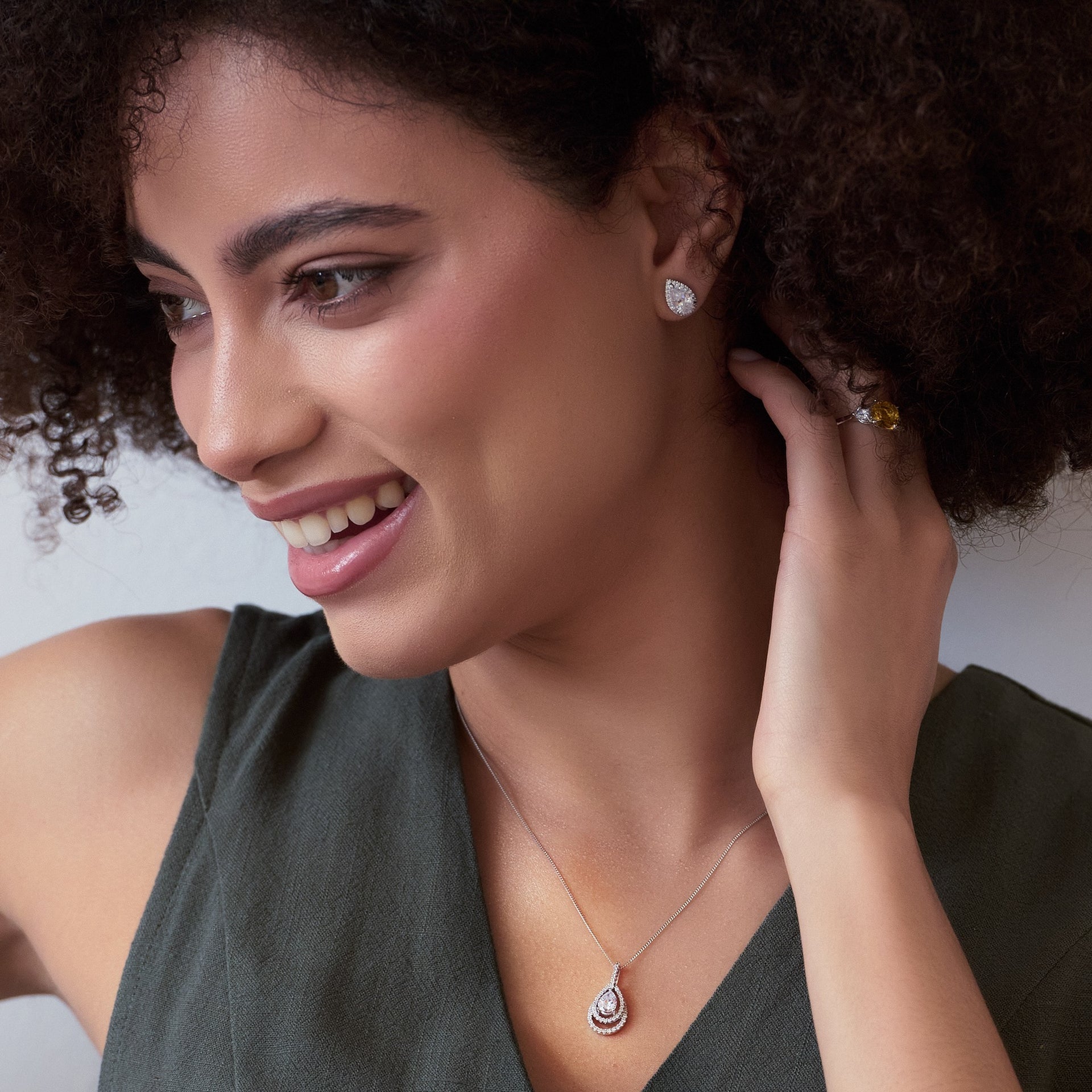 Shay | 18ct White Gold 2.25ct tw Lab Grown Diamond Pear Halo Stud Earrings