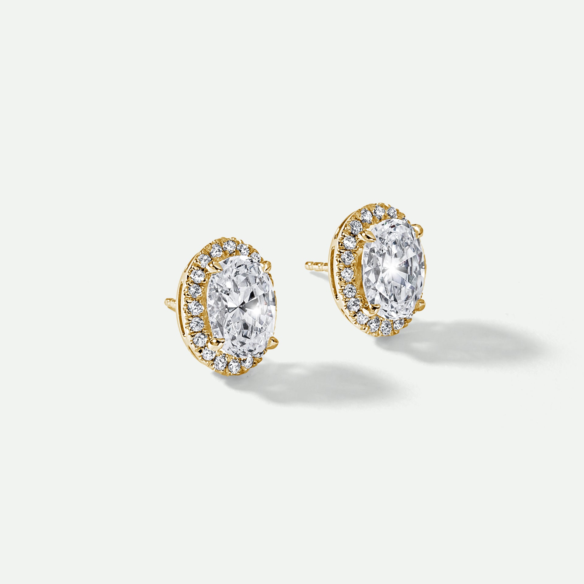 Ada | 18ct Yellow Gold 2.25ct tw Lab Grown Diamond Oval Halo Stud Earrings