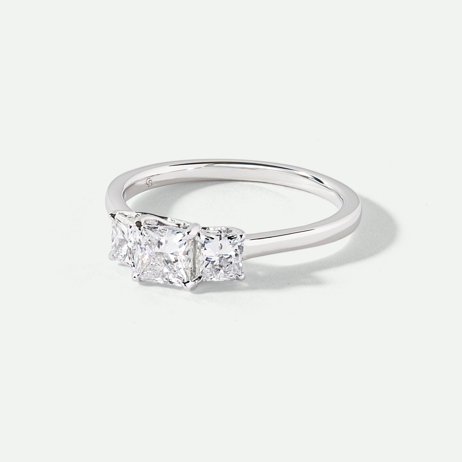 Mavis | 9ct White Gold 1ct tw Lab Grown Diamond Three Stone Engagement Ring