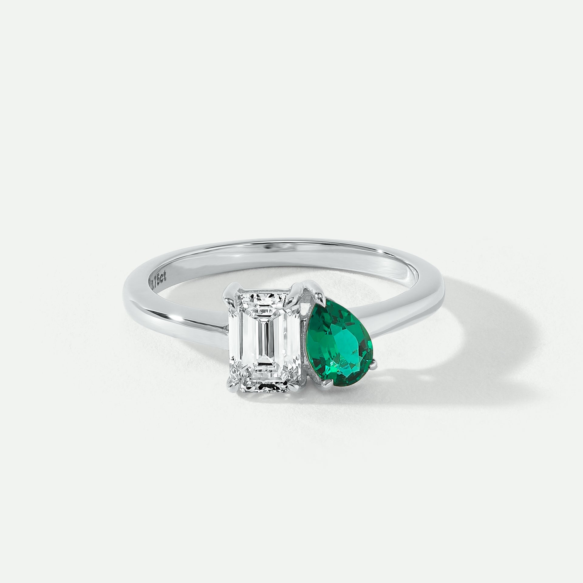 Harmony | 9ct White Gold 0.75ct tw Lab Grown Diamond and Created Emerald Toi et Moi Ring
