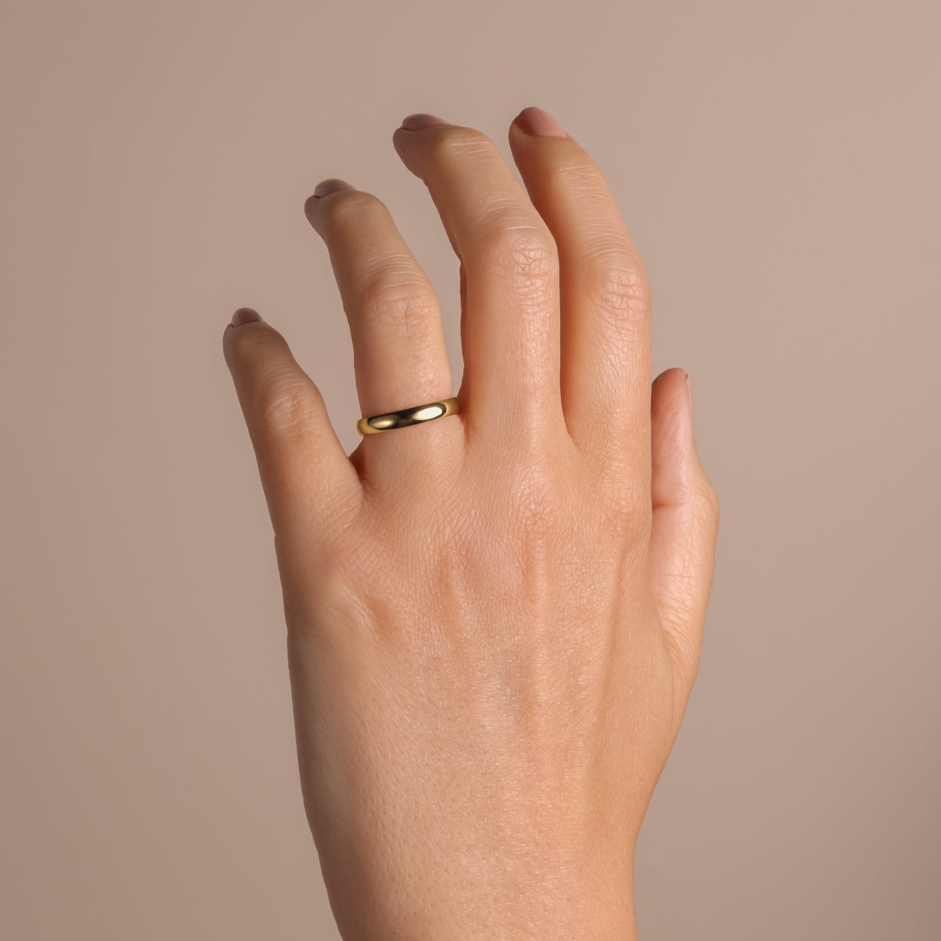 Amory | 9ct Yellow Gold 3mm Heavy Court Wedding Ring