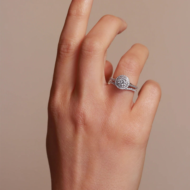 Sienna and Layla | 9ct White Gold 0.90ct tw Lab Grown Diamond Bridal Set