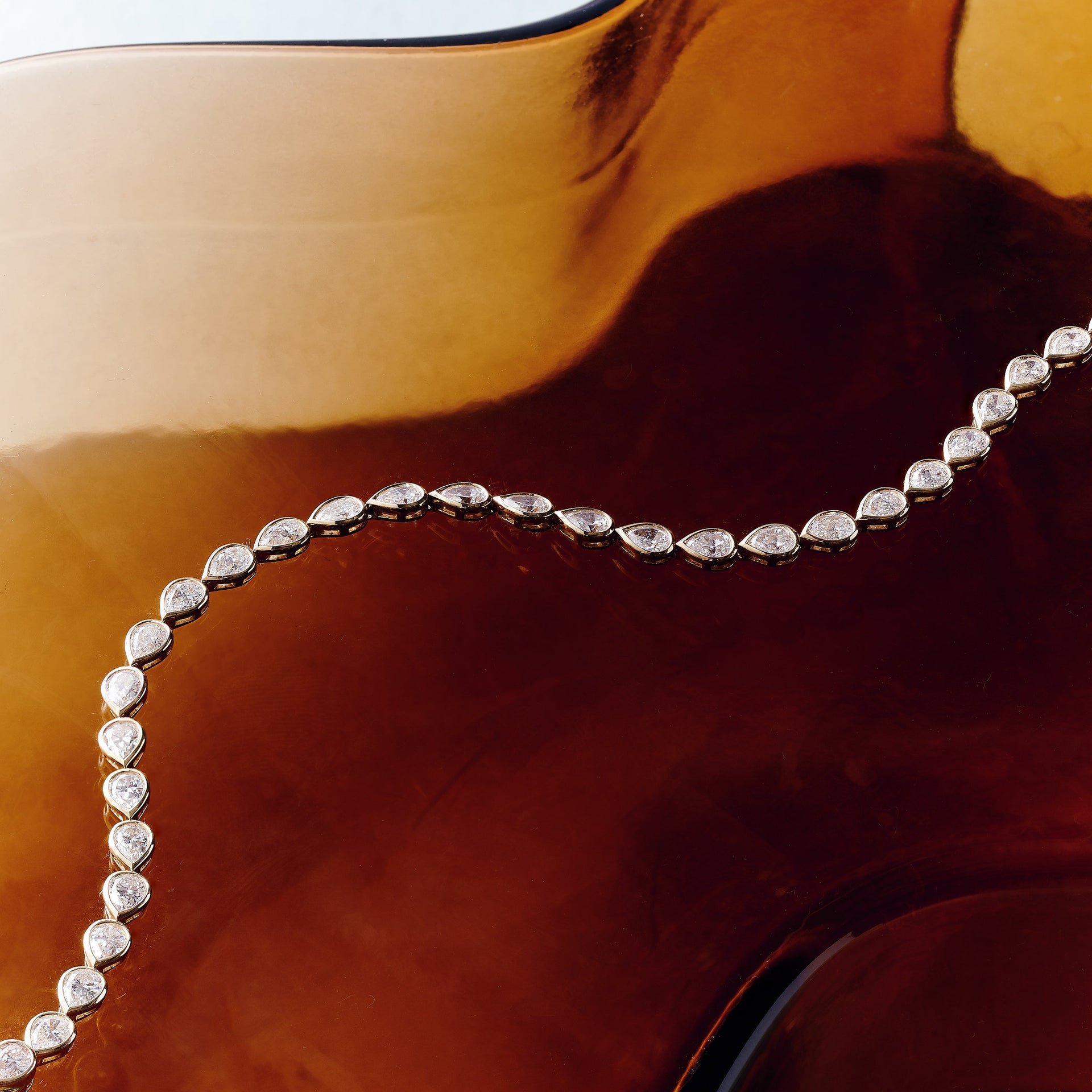 Fleur | 9ct Yellow Gold 4.40ct tw. Lab Grown Diamond Pear Tennis Bracelet