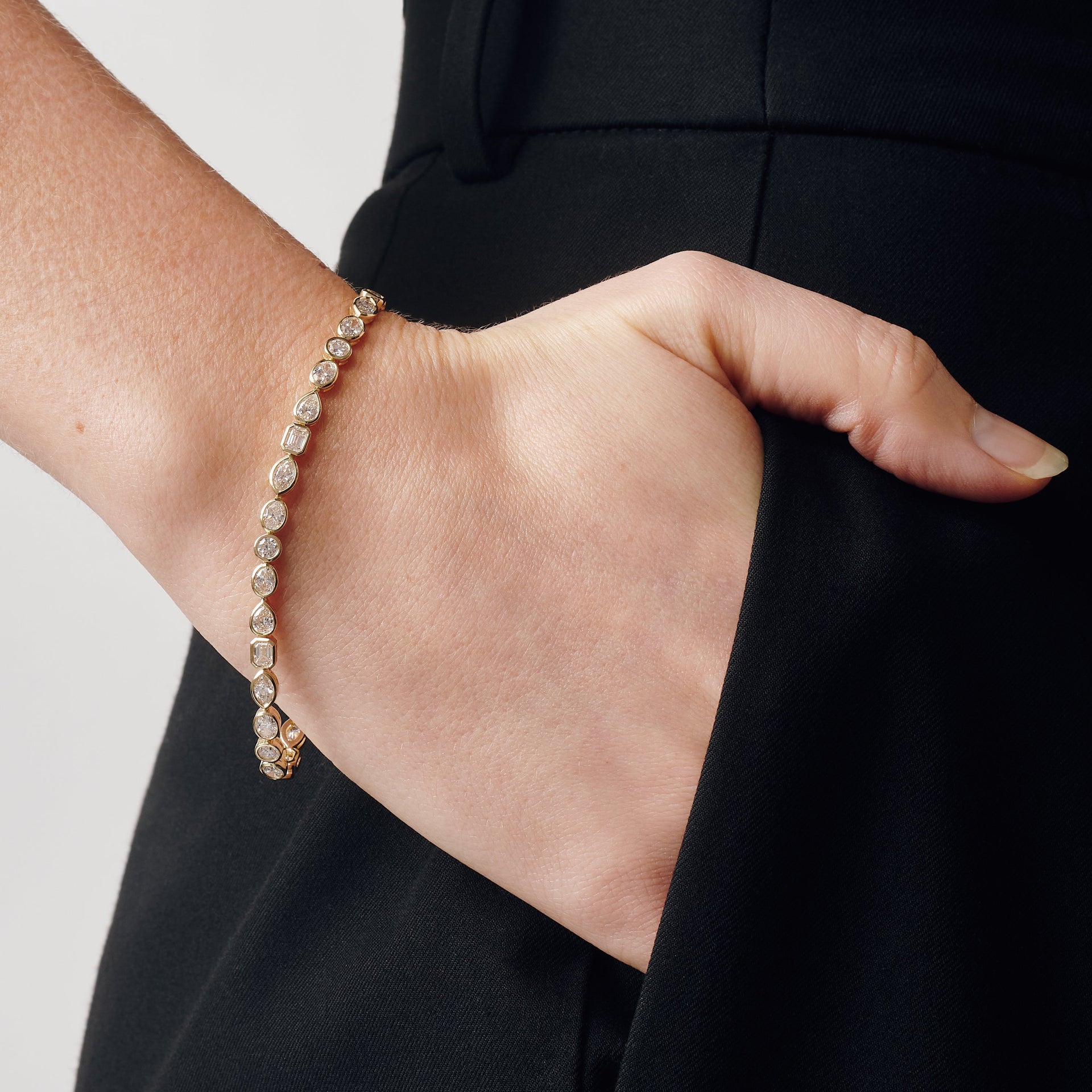 Monroe | 9ct Yellow Gold 4.85ct tw. Lab Grown Diamond Mixed Shape Tennis Bracelet