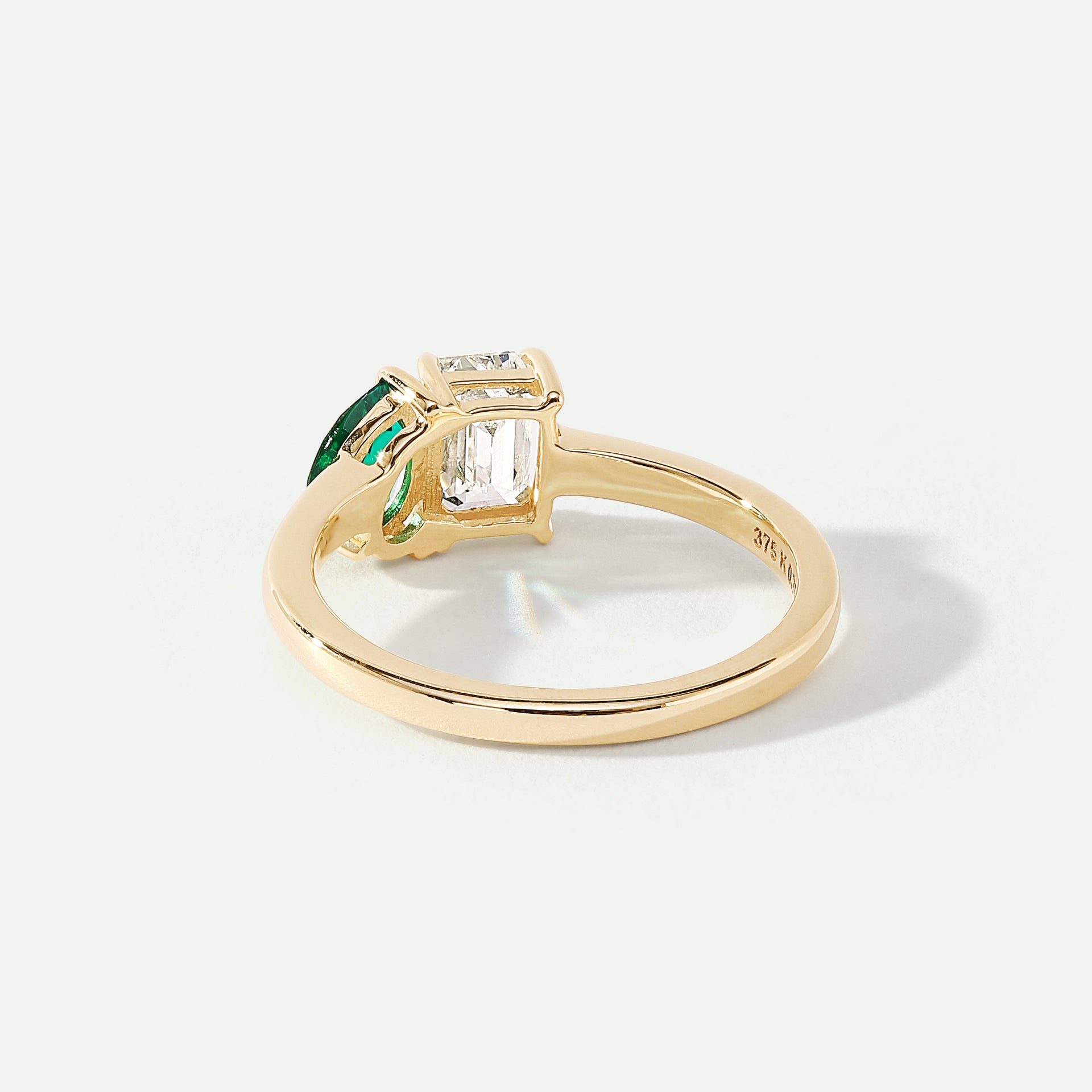 Harmony | 9ct Yellow Gold 0.75ct tw Lab Grown Diamond and Created Emerald Toi et Moi Ring
