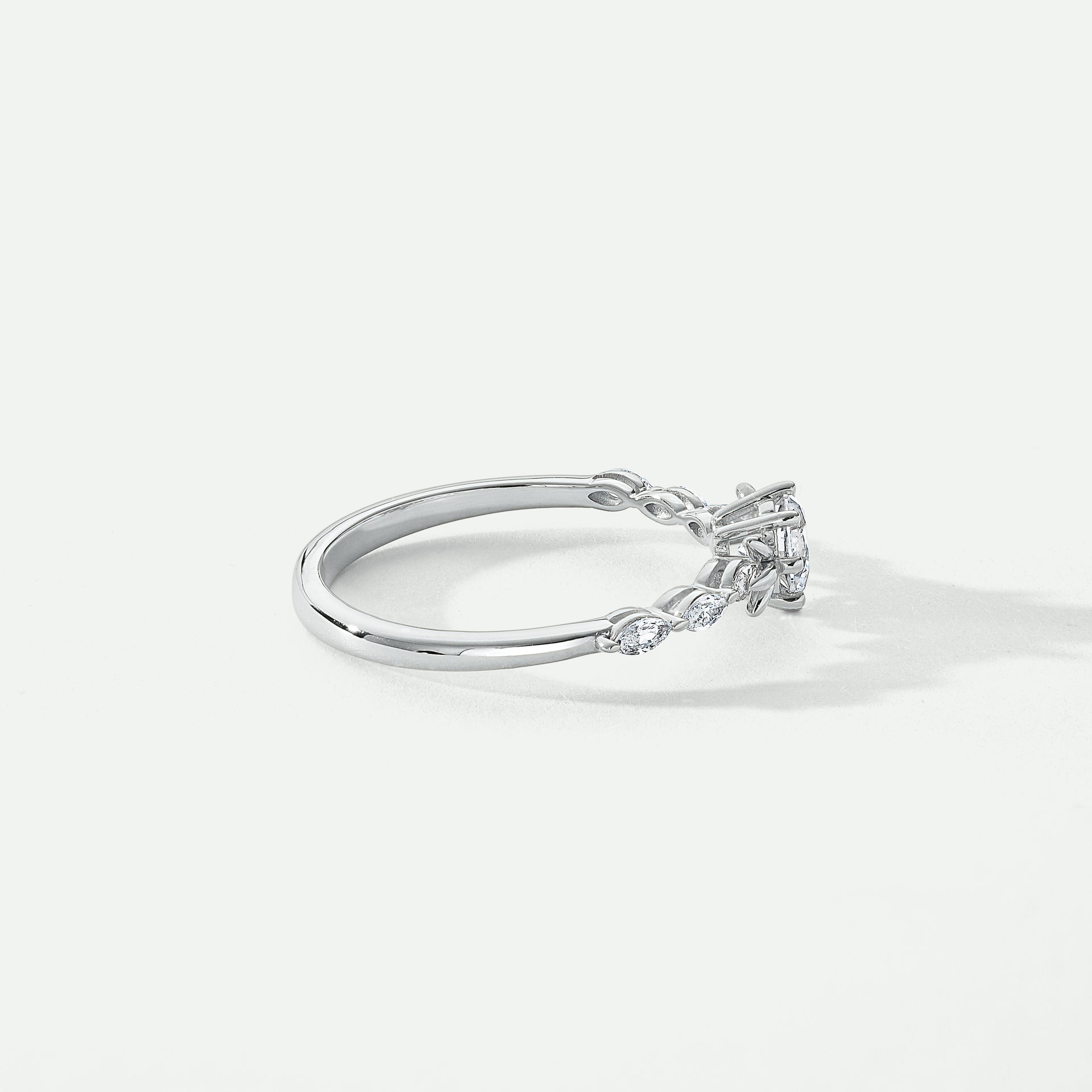 Willow | 9ct White Gold 0.90ct tw Lab Grown Diamond Engagement Ring