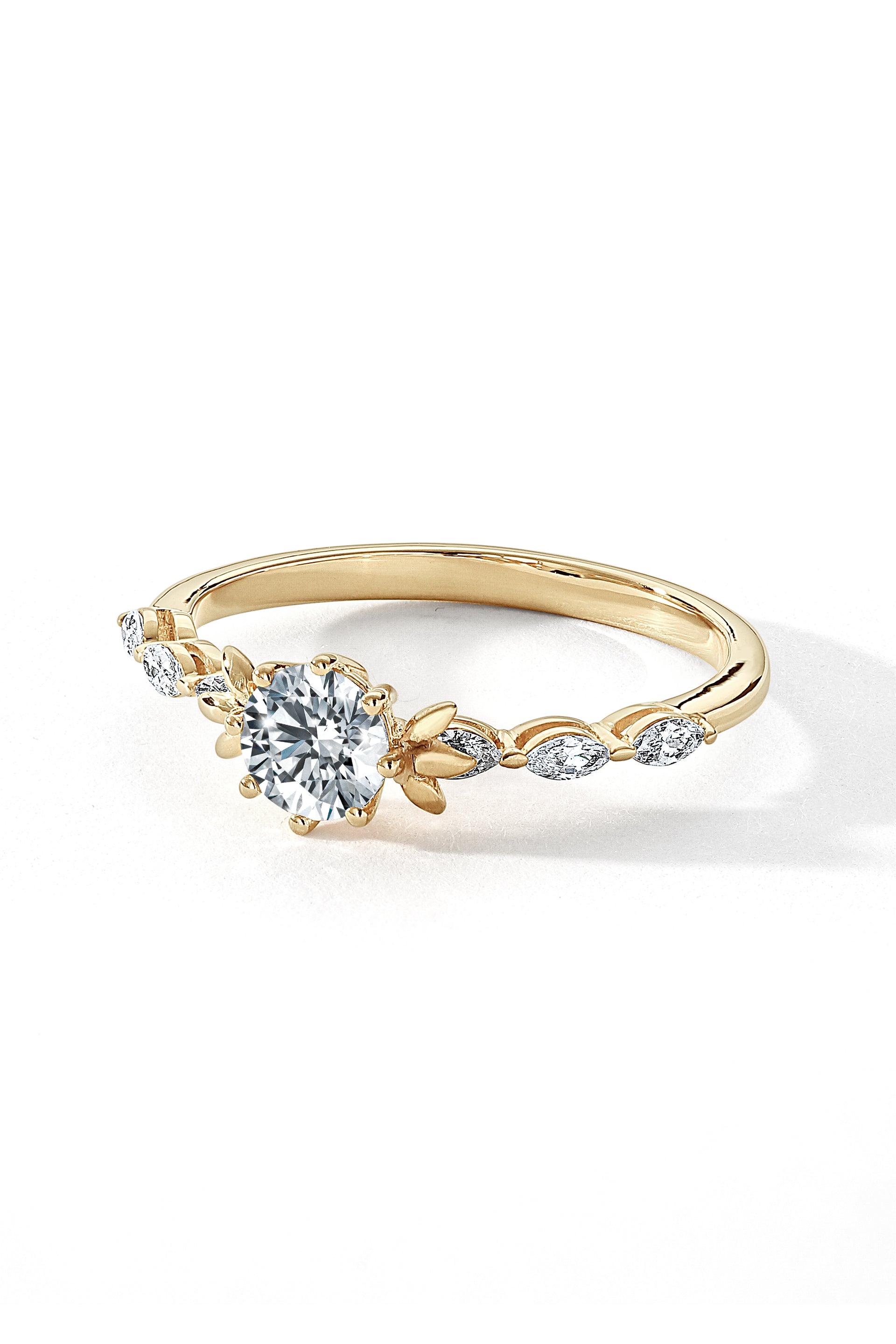 Willow | 9ct Yellow Gold 0.90ct tw Lab Grown Diamond Engagement Ring