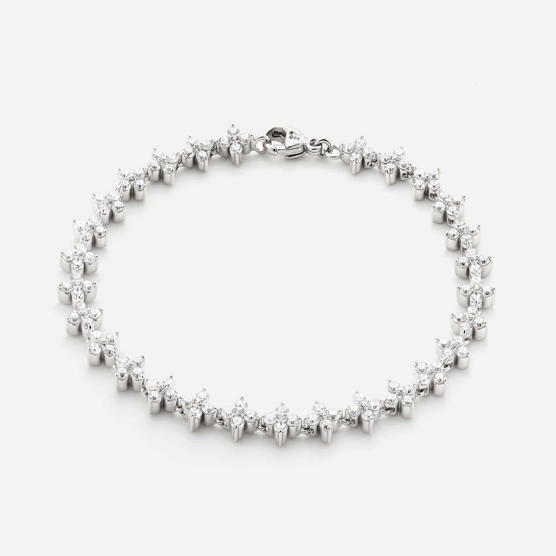 Victoria | 9ct White Gold 3ct tw Lab Grown Flower Bracelet