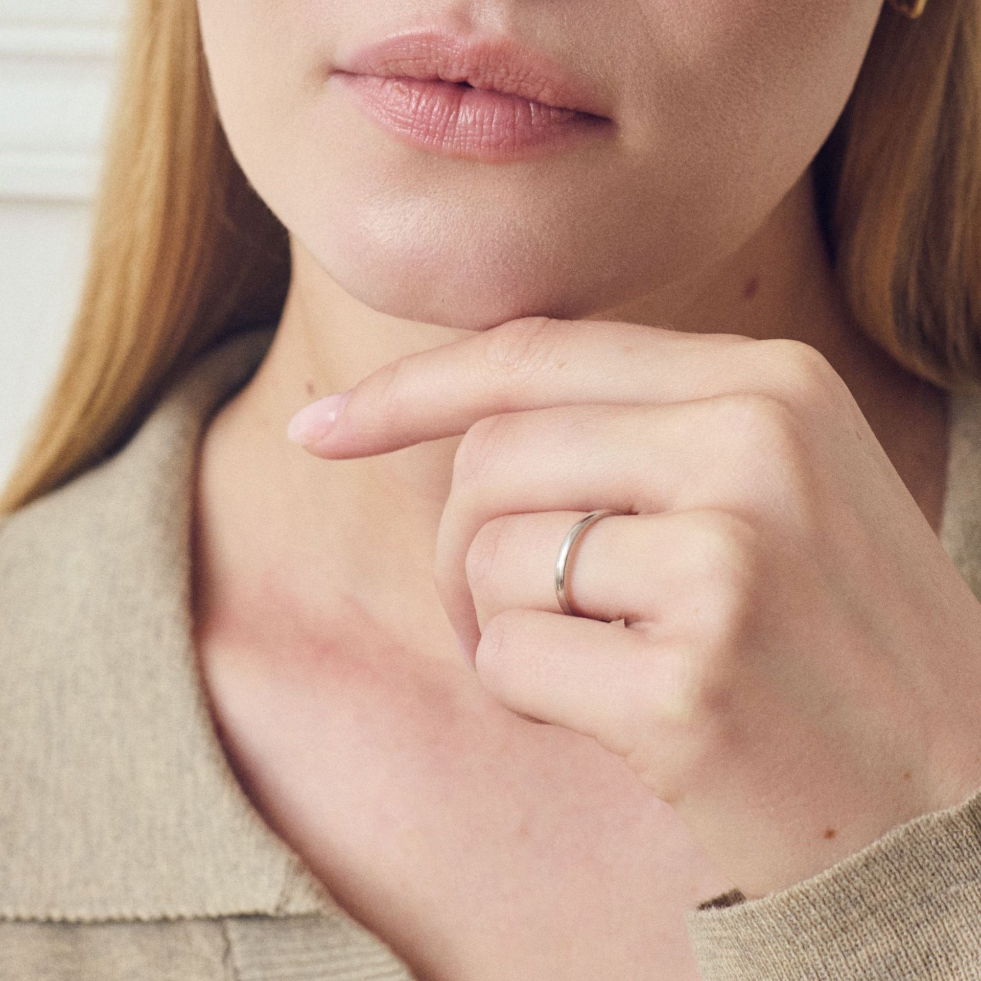 Riley | Classic 9ct White Gold D-Shape Wedding Ring - 2mm