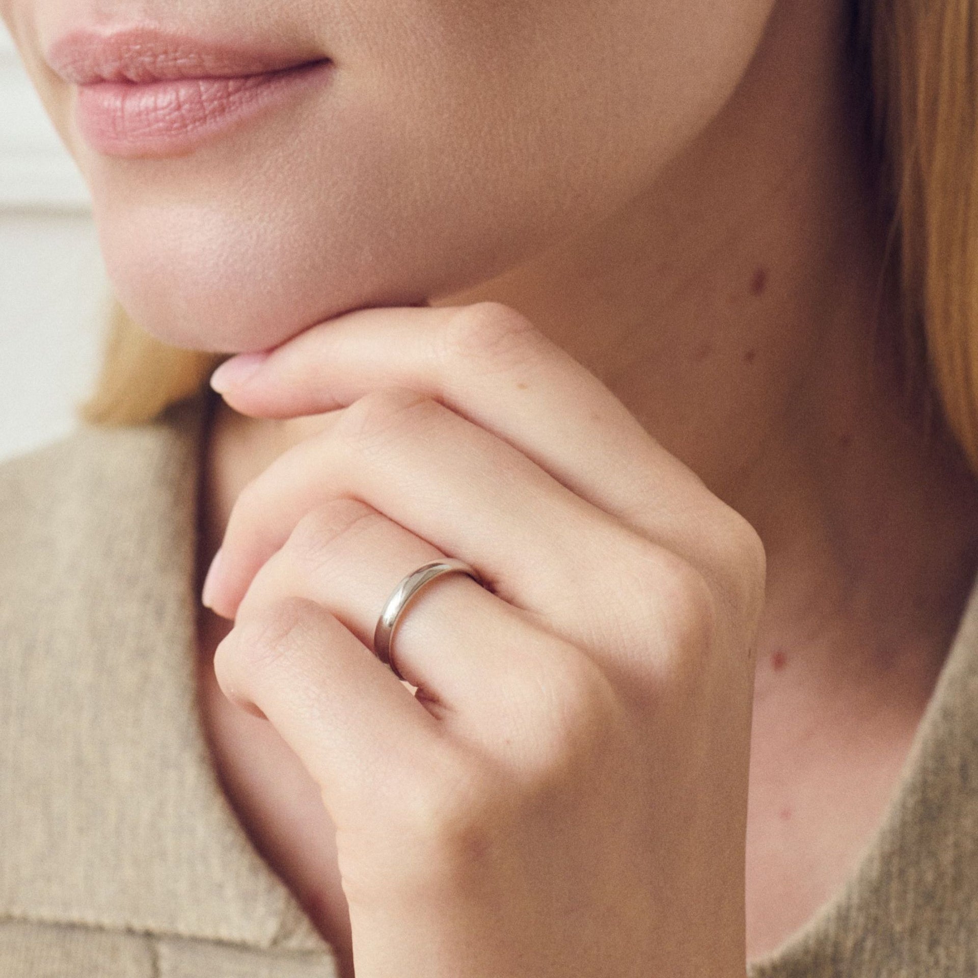 Riley | Classic 9ct White Gold D-Shape Wedding Ring - 3mm