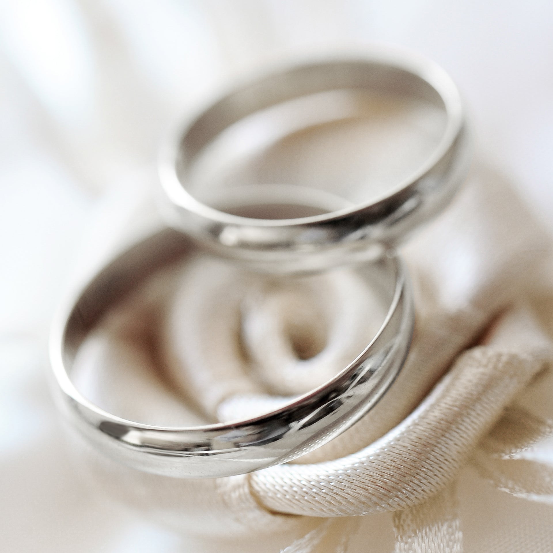 Riley | Classic 9ct White Gold D-Shape Wedding Ring - 3mm