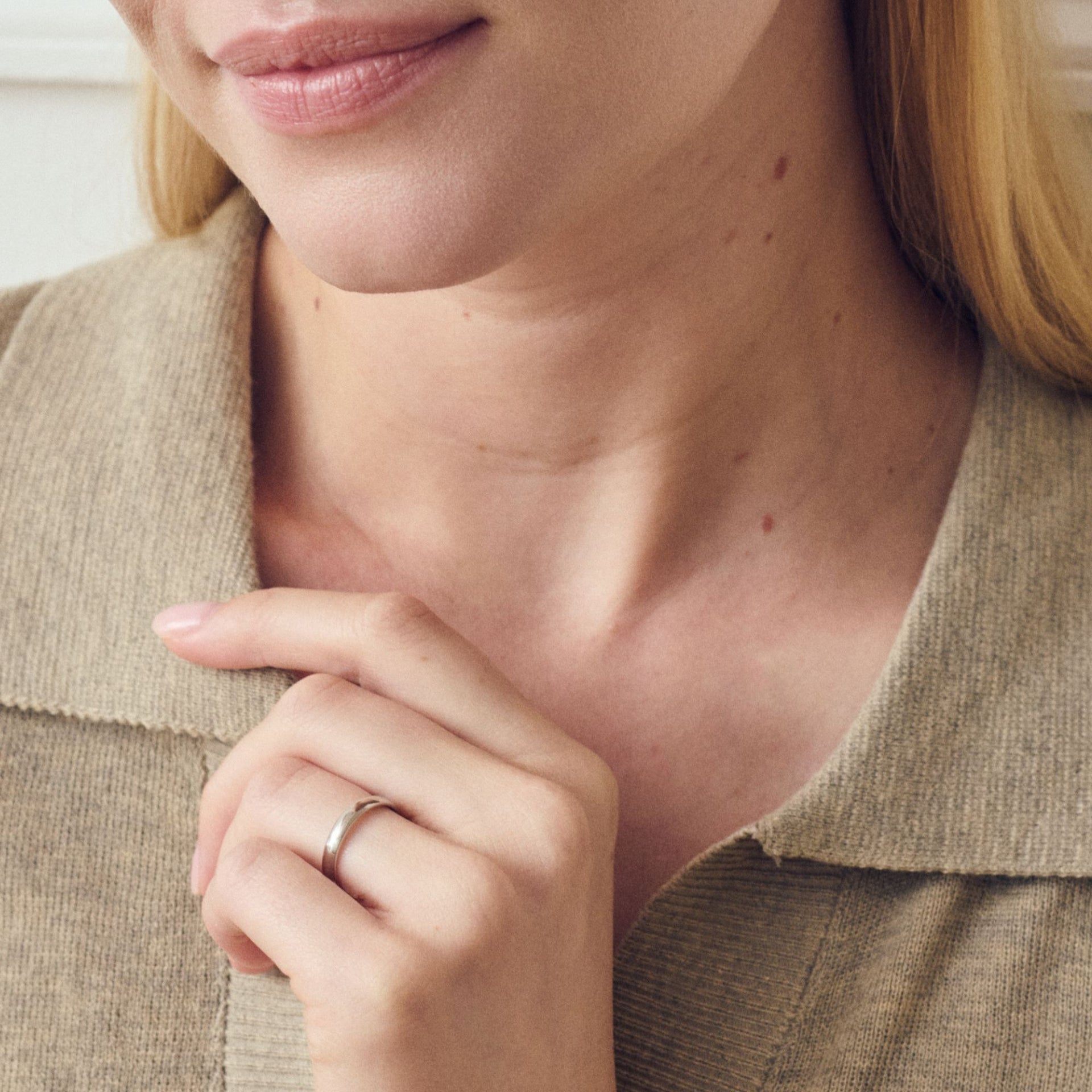 Riley | Classic 18ct White Gold D-Shape Wedding Ring - 3mm