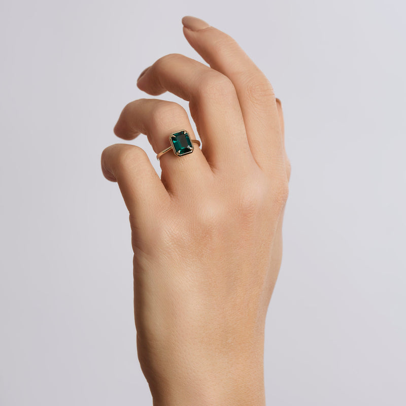 Jane | 9ct Yellow Gold Created Emerald Ring