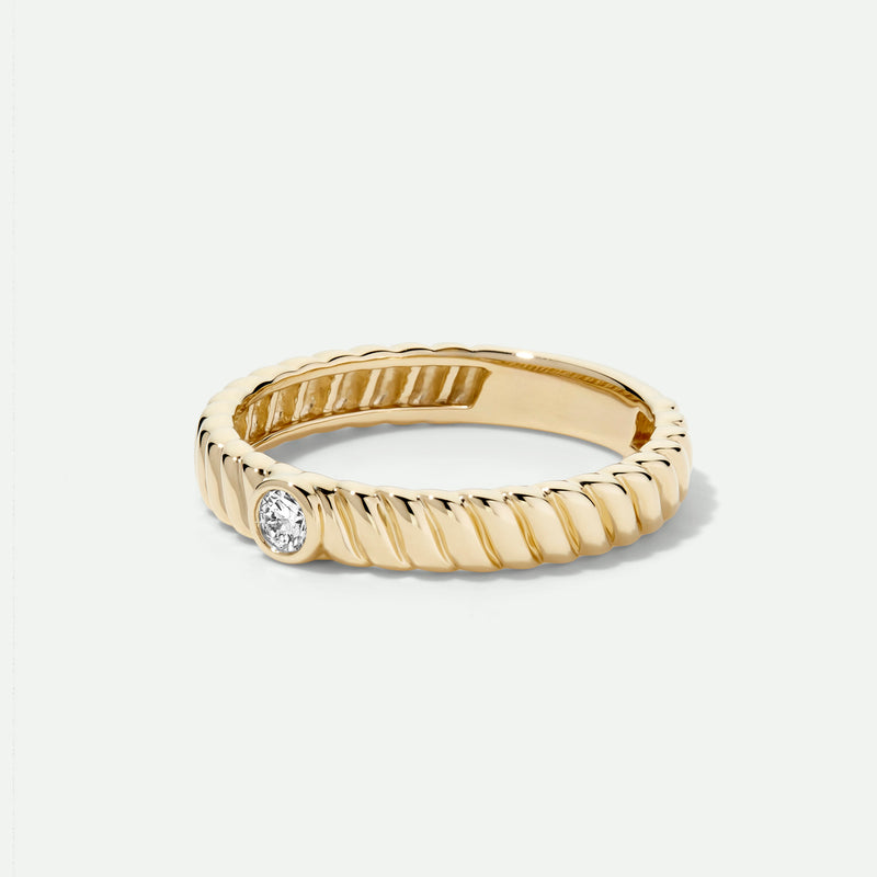 Arianna | 9ct Yellow Gold Lab Grown Diamond Bezel Set Solitaire Band Ring