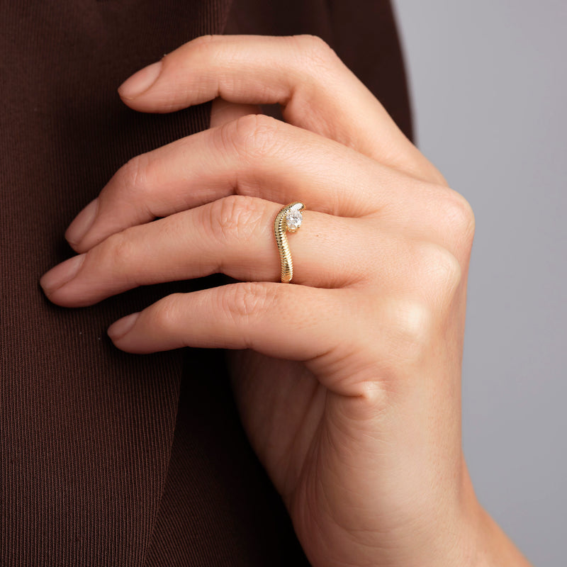 Thea | 9ct Yellow Gold 0.24ct tw. Lab Grown Diamond Floating Solitaire Band Ring