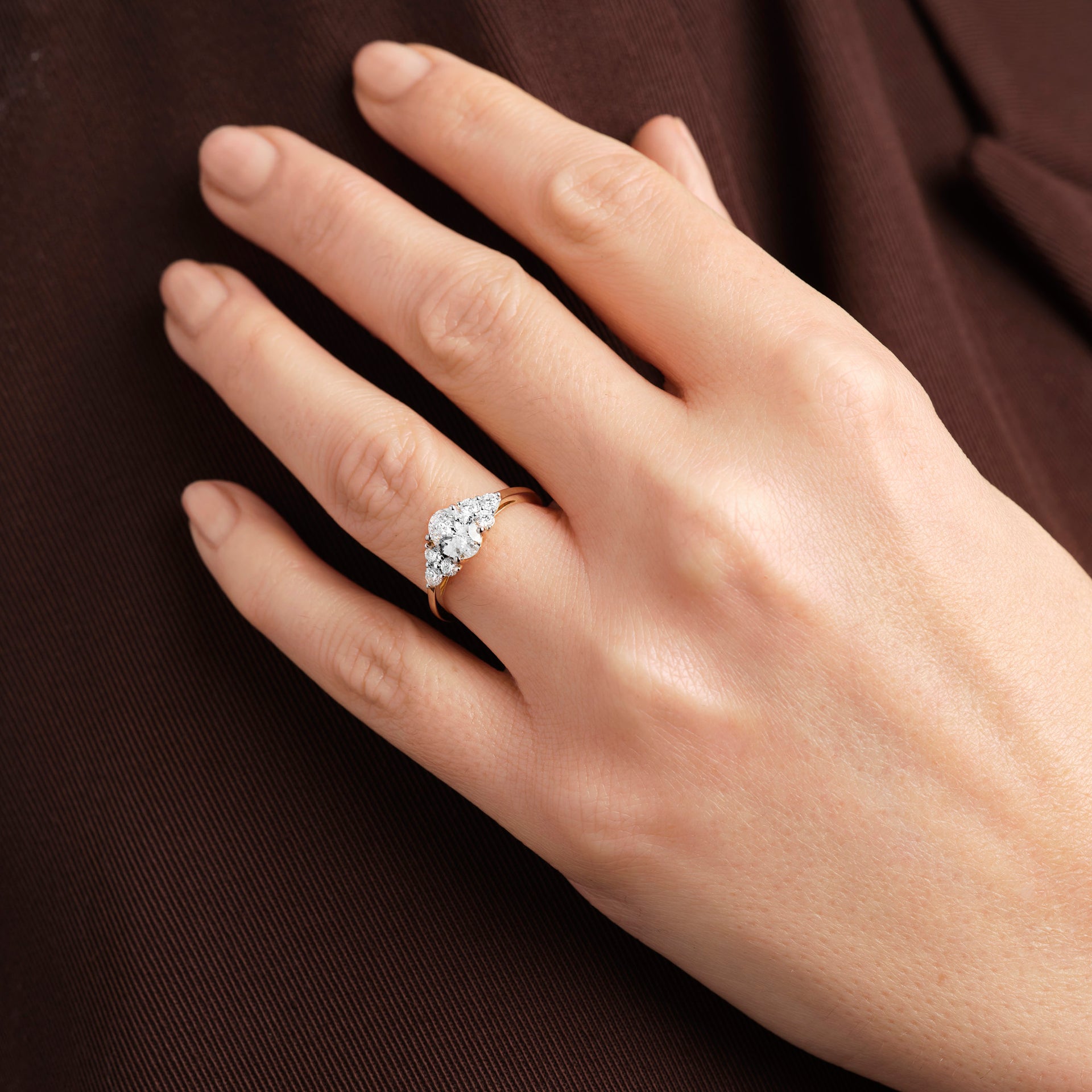 Samara | 9ct Yellow Gold 1.12ct tw. Lab Grown Diamond Oval Cluster Engagement Ring