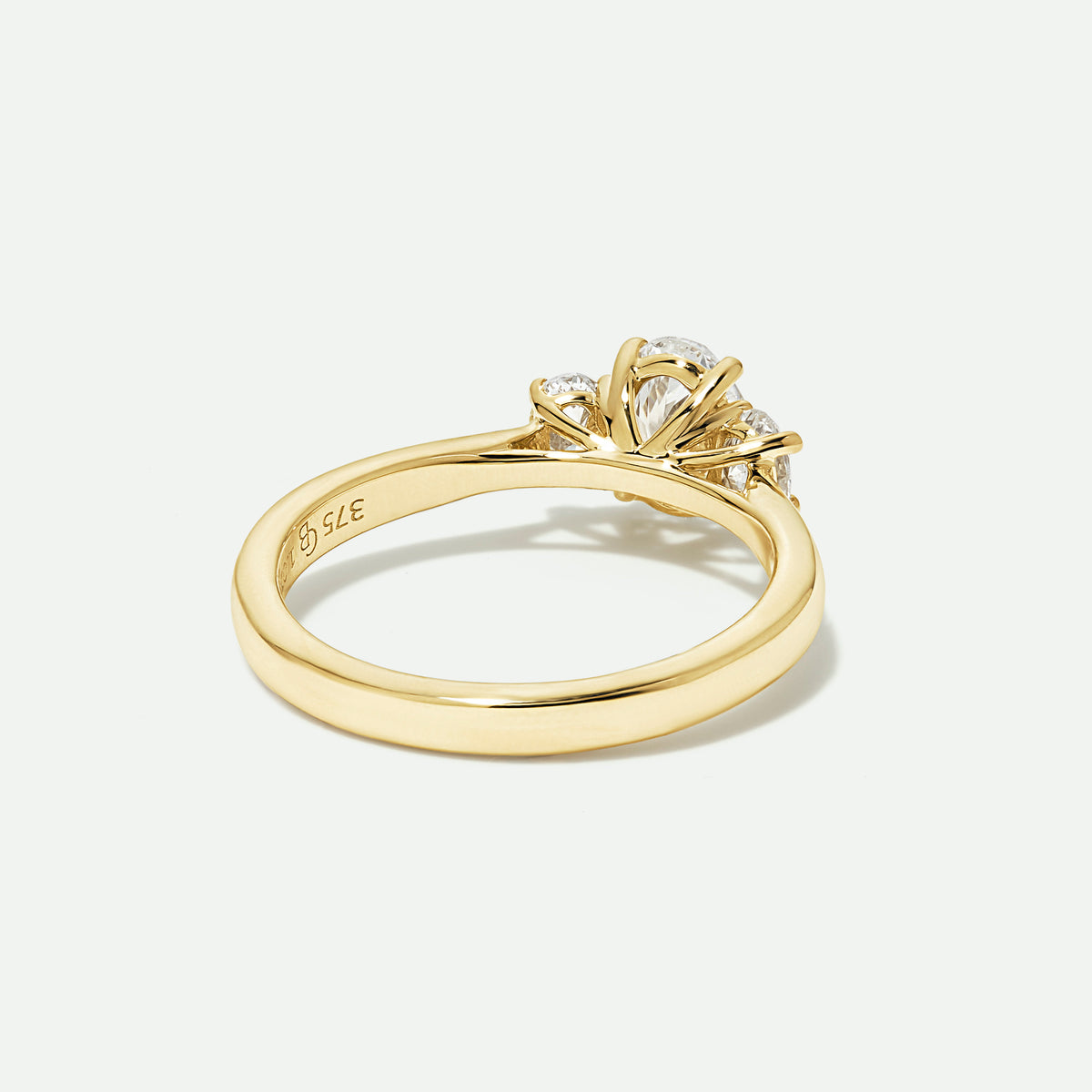 Tallulah | 9ct Yellow Gold 1.05ct tw Oval Lab Grown Diamond Trilogy Ring