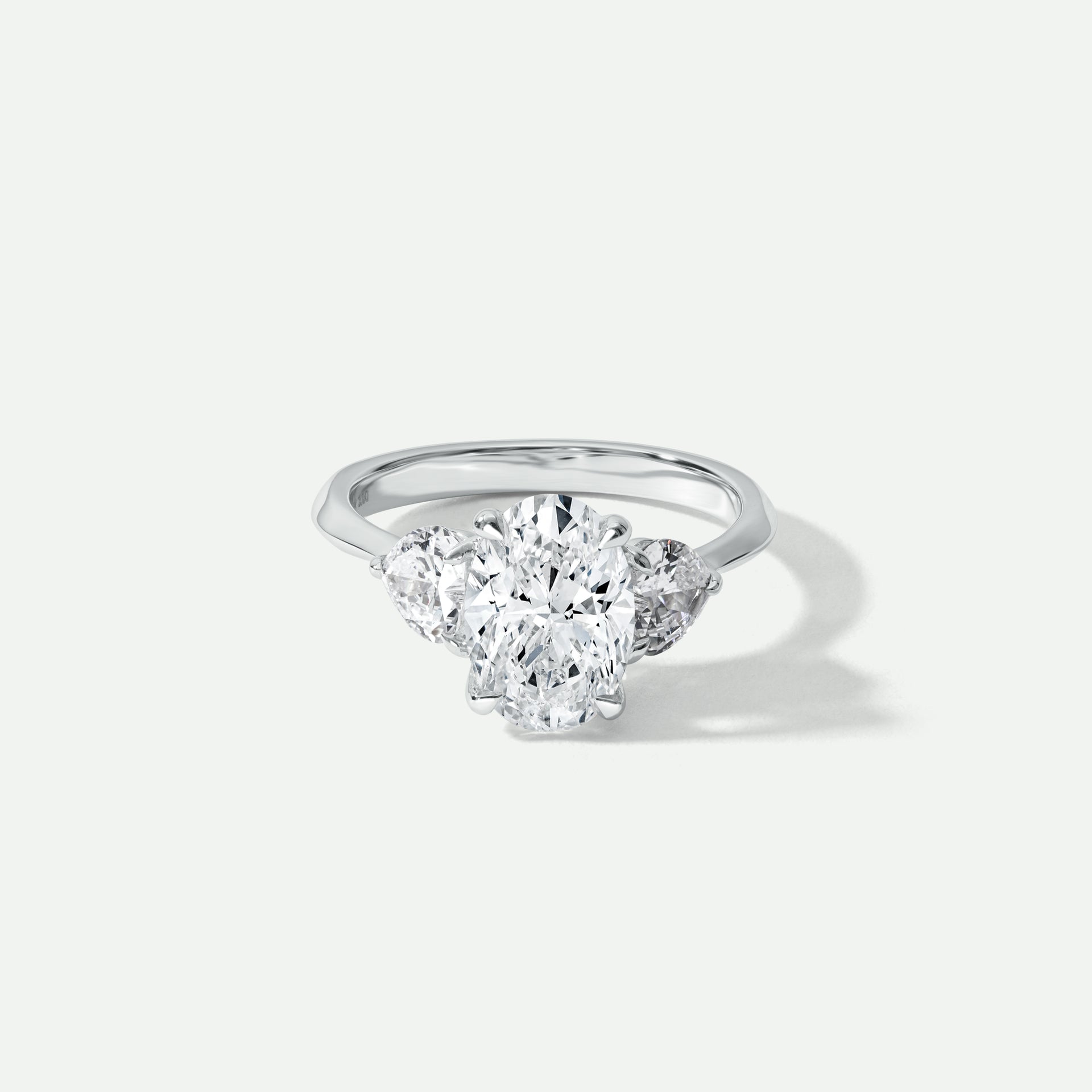 Texas | 18ct White Gold 3.00ct tw Oval and Hearts Lab Grown Diamond Trilogy Ring