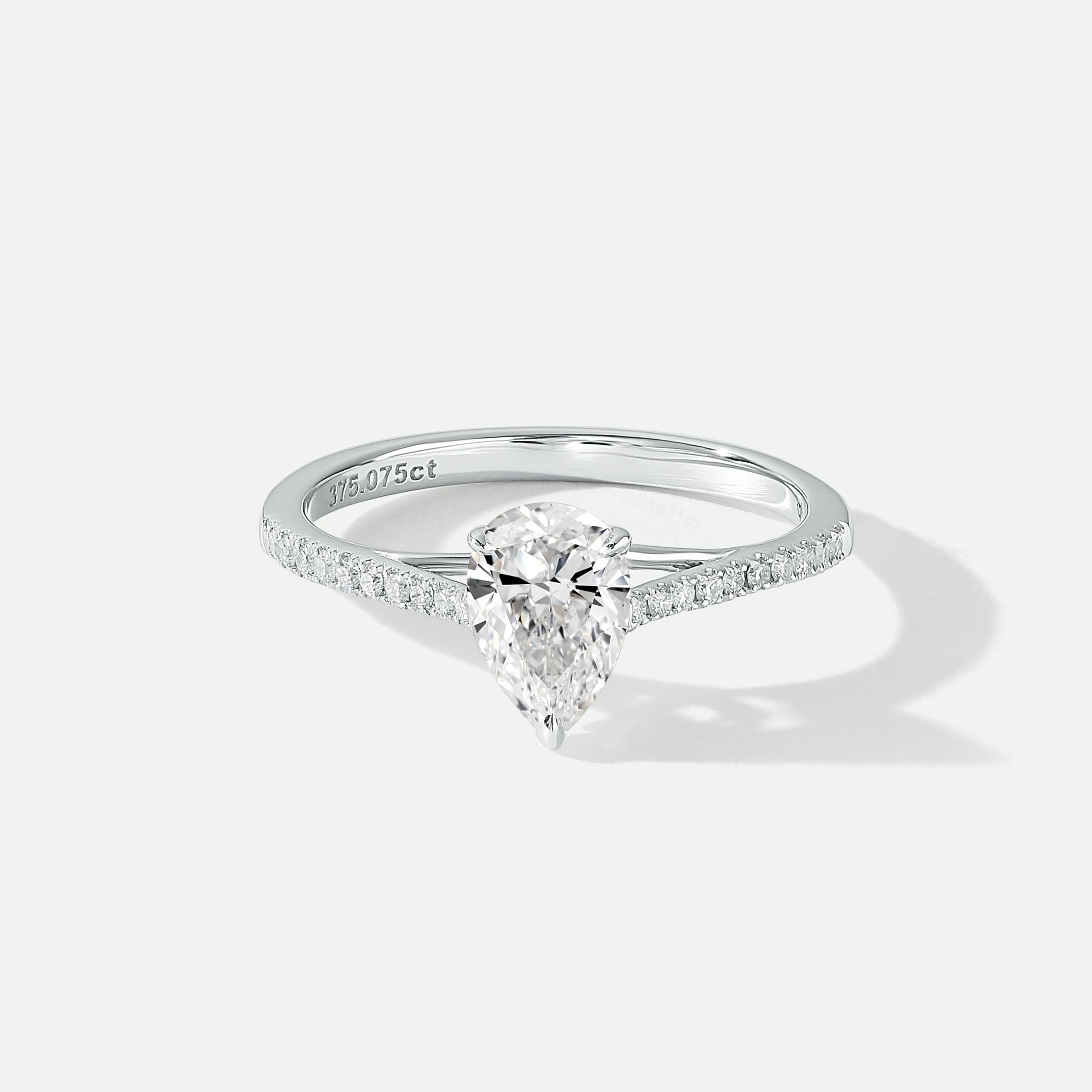Pear Cut Bridal Ring Set, Vintage Design – Flawless Moissanite
