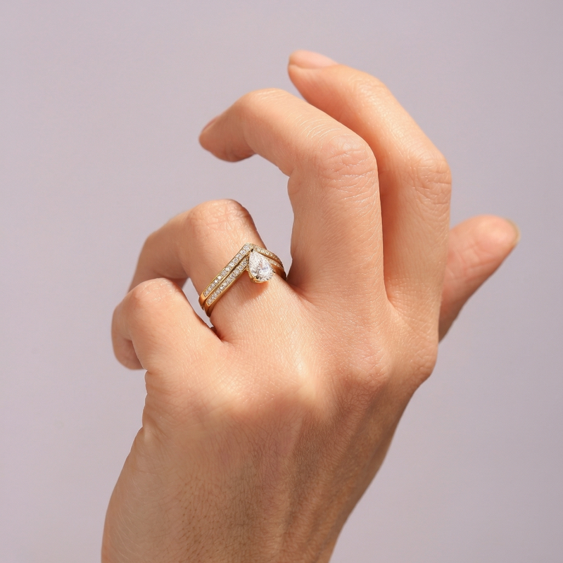 Remi and Mayu | 9ct Yellow Gold 1ct tw Lab Grown Diamond Bridal Set