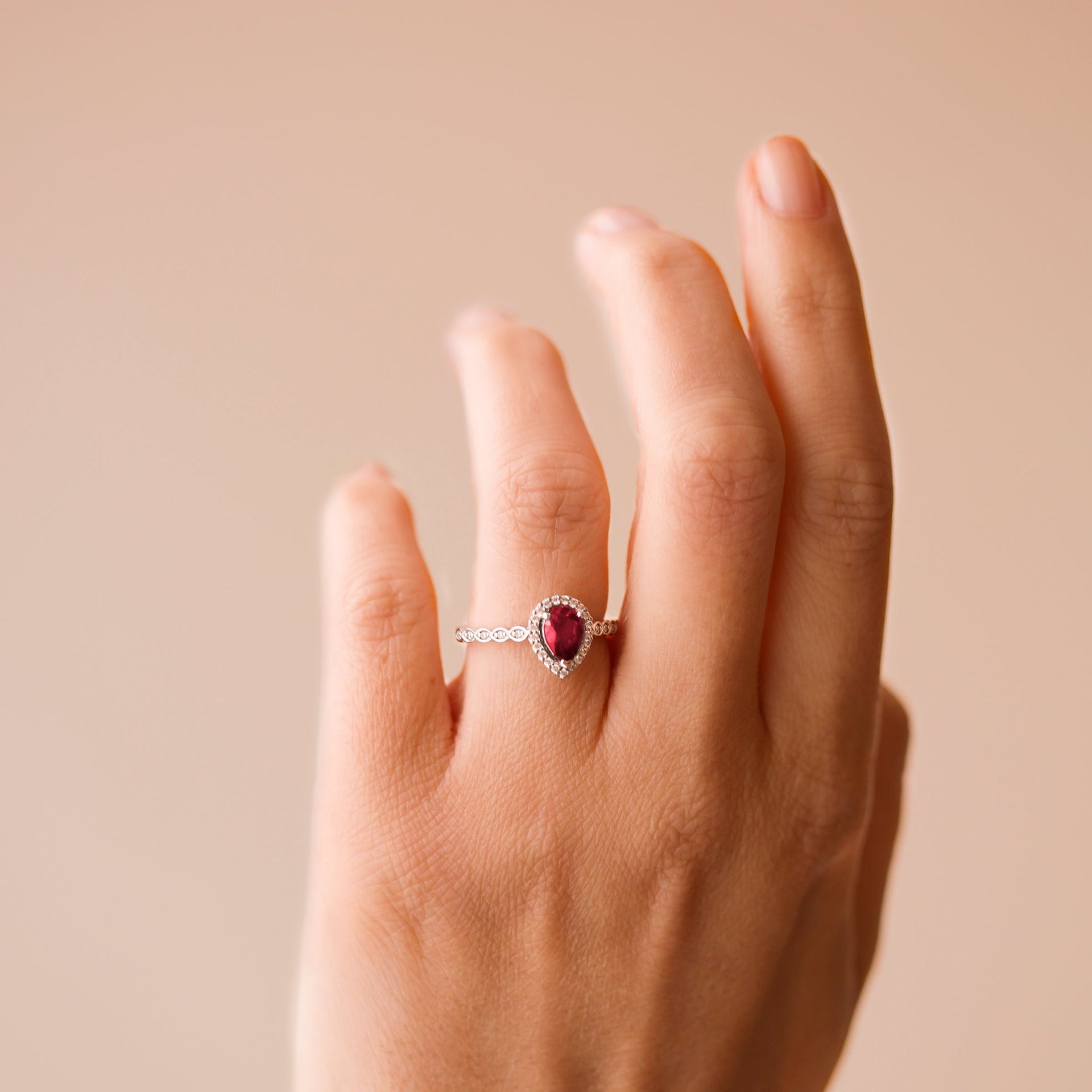 Lyra | 18ct White Gold 0.12ct tw Lab Grown Diamond and Created Ruby Vintage Ring